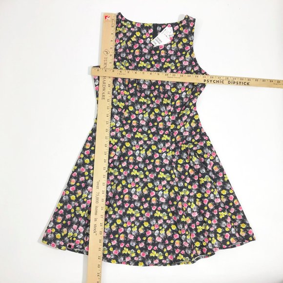 NWT Divided By H&M Black Floral Sleeveless Fit & Flare Zipper Dress Size 8 - Picture 3 of 6